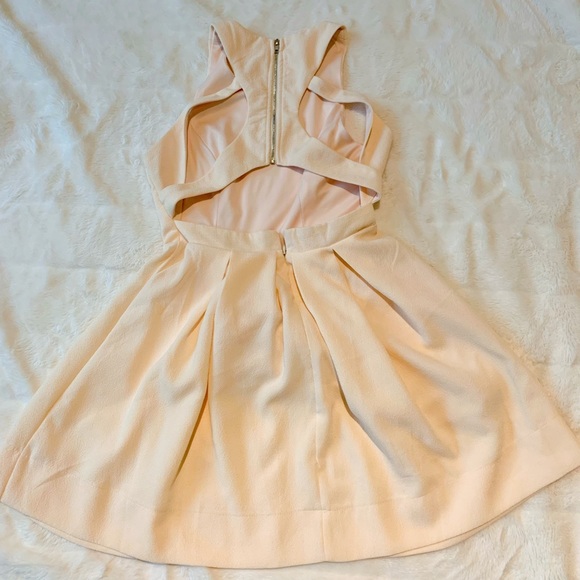 Lulus beige skate dress - Picture 2 of 2